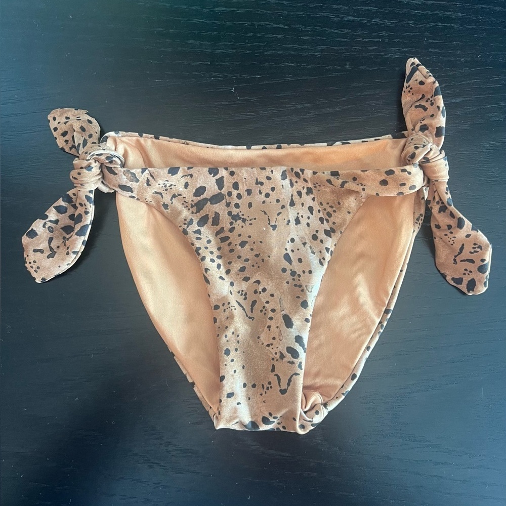 Agua Bendita Animal Print Bikini Bottoms for Girls - Picture 2 of 9